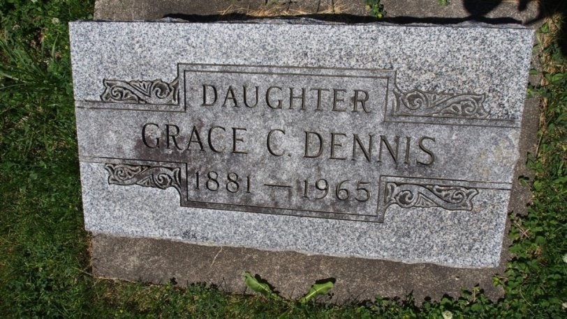 DENNIS Grace C 1881-1965 grave.jpg